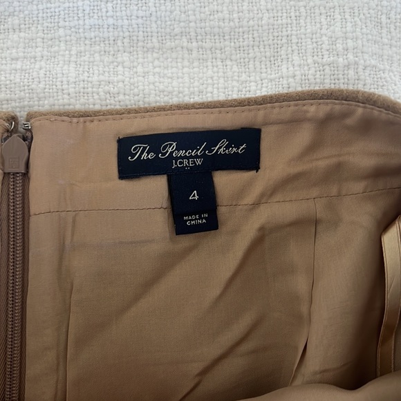 J. Crew wool camel and cream two-toned pencil skirt size 4. - Picture 4 of 6
